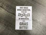Mehrwegschablone " das Gras wird gebeten"